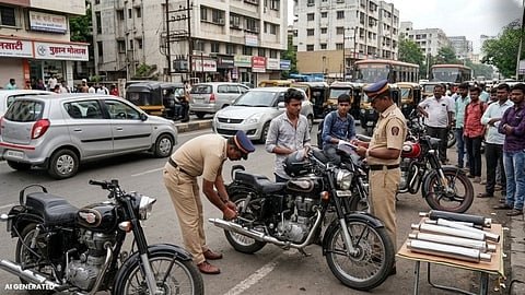 कर्णकर्कश सायलेन्सरबाबत कोर्टाचे पोलिसांना सक्त कारवाईचे आदेश