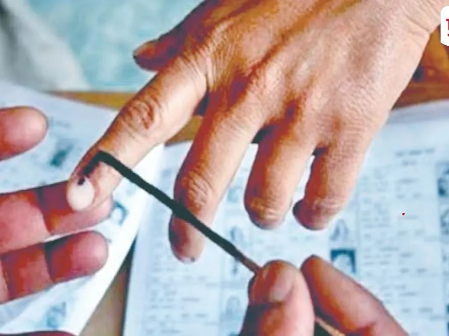 शिक्षक-पदवीधर मतदारसंघासाठी आज मतदान